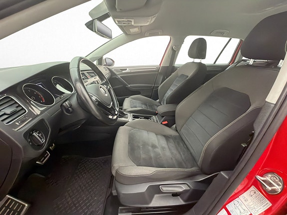 Volkswagen Golf Alltrack 12 of 27