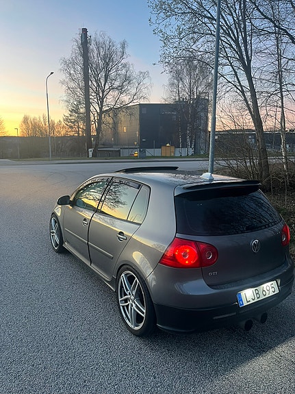 Volkswagen Golf V 7 of 9