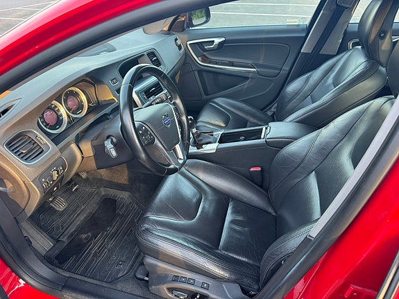 Volvo S60 8 of 8