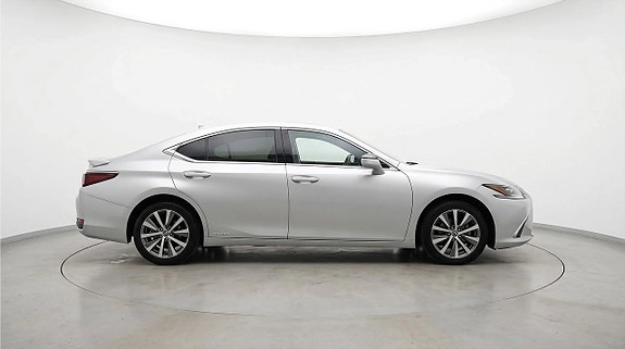 Lexus ES300h 4 of 22