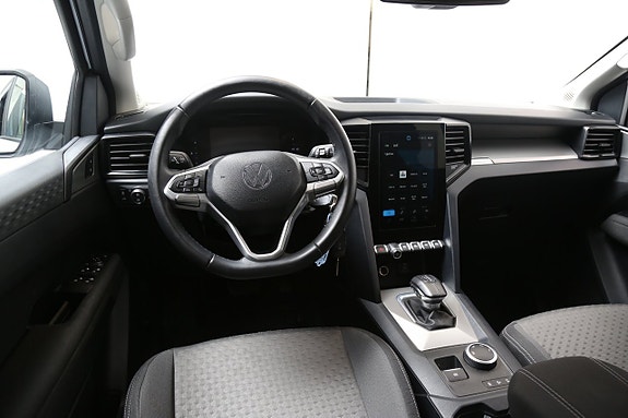 Volkswagen Amarok 14 of 28