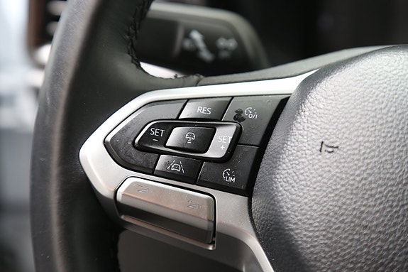 Volkswagen Amarok 16 of 28