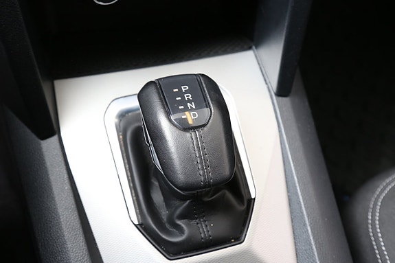Volkswagen Amarok 20 of 28