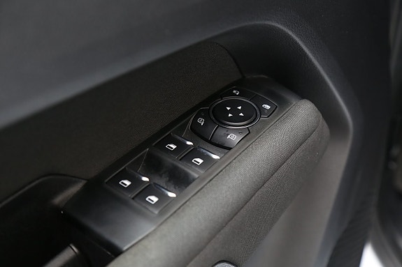 Volkswagen Amarok 11 of 28