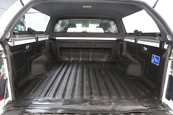Volkswagen Amarok 26 of 28