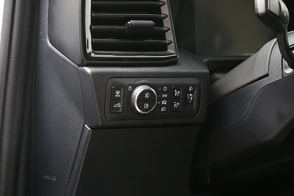 Volkswagen Amarok 12 of 28