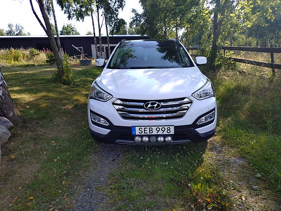 Hyundai Santa Fe 2 of 5
