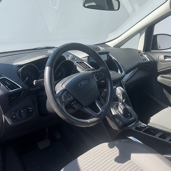Ford C-Max 9 of 13