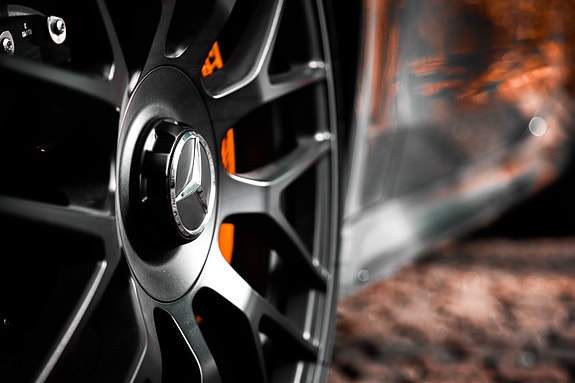 Mercedes-Benz C63 4 of 5