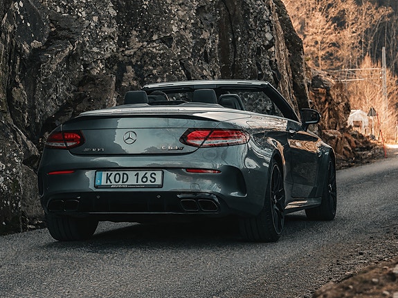 Mercedes-Benz C63 3 of 5