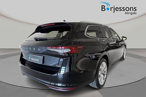 Skoda Superb 3 of 8