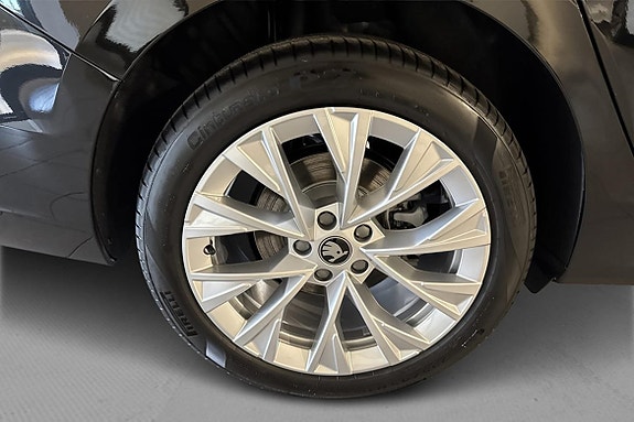 Skoda Superb 8 of 8