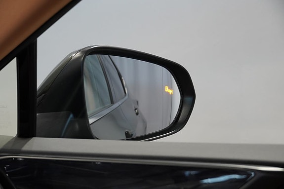 Lexus NX450h+ 16 of 19