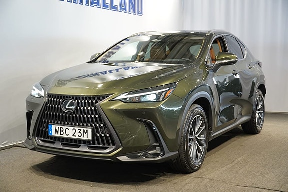 Lexus NX450h+ 2 of 19