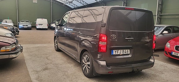 Toyota Proace 4 of 16