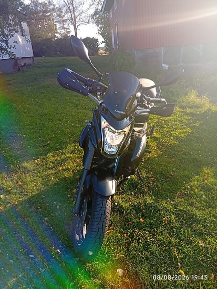 Kawasaki Ninja ER-6n 4 of 6