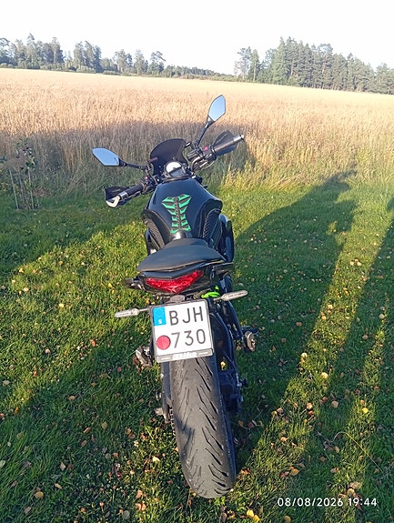 Kawasaki Ninja ER-6n 6 of 6