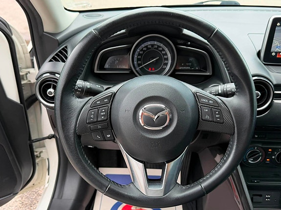 Mazda 2 21 of 24