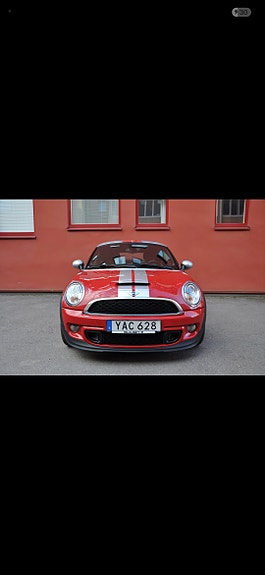MINI Cooper S 2 of 5