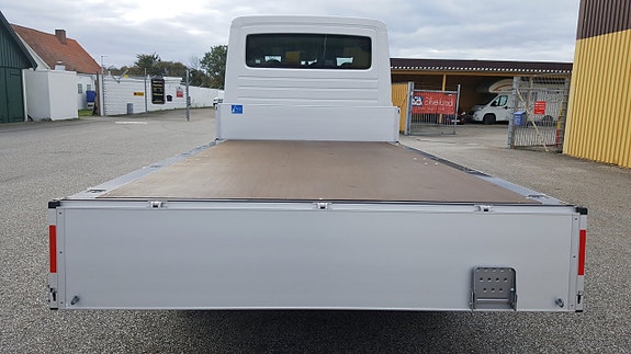 Volkswagen Crafter 18 of 22