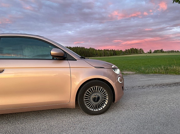Fiat 500e 3 of 8