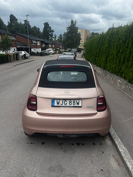 Fiat 500e 4 of 8