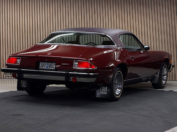 Chevrolet Camaro 14 of 30