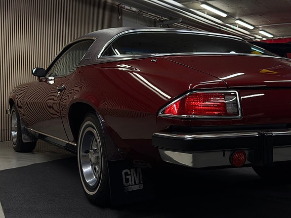 Chevrolet Camaro 23 of 30