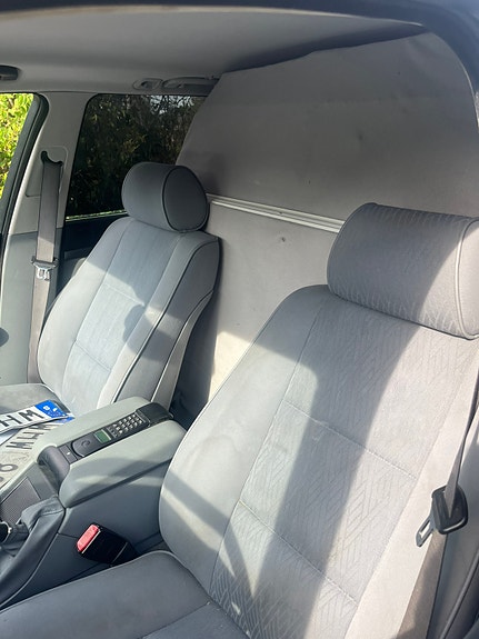 BMW 525i 9 of 11