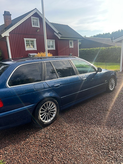 BMW 525i 6 of 11