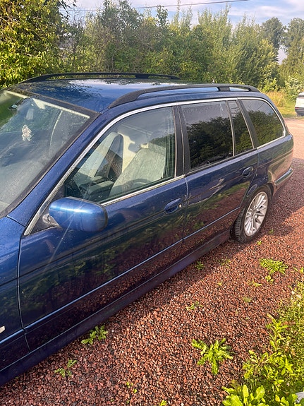 BMW 525i 5 of 11