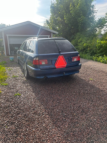 BMW 525i 10 of 11