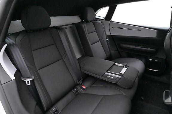 Polestar 4 22 of 27