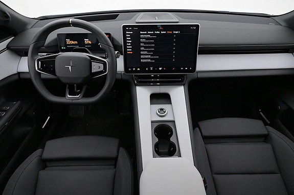 Polestar 4 6 of 27