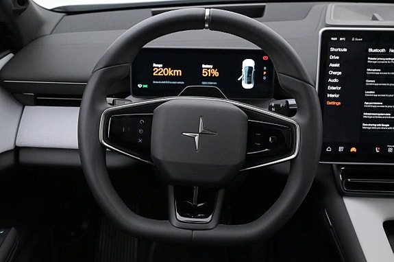 Polestar 4 7 of 27