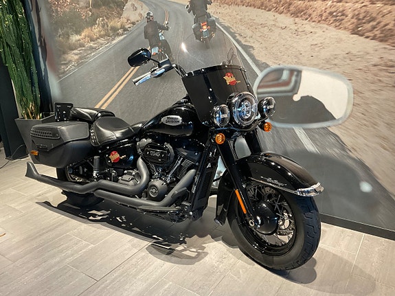 Harley-Davidson Heritage Classic 3 of 9