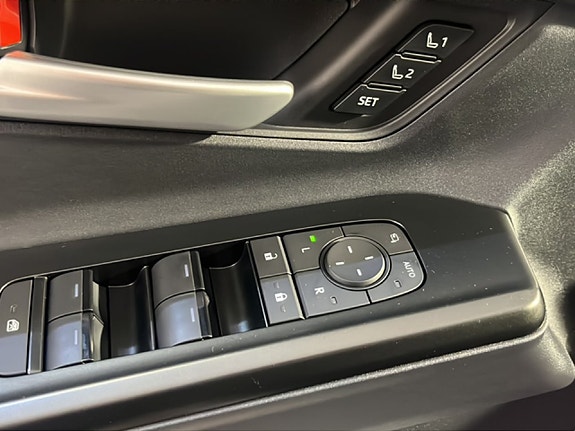 Subaru Solterra 14 of 18