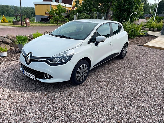 Renault Clio 2 of 5