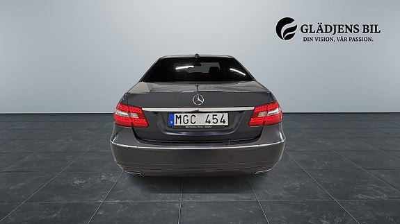 Mercedes-Benz E250 6 of 27