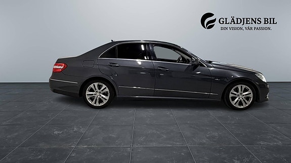 Mercedes-Benz E250 8 of 27