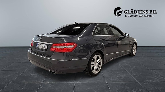 Mercedes-Benz E250 7 of 27