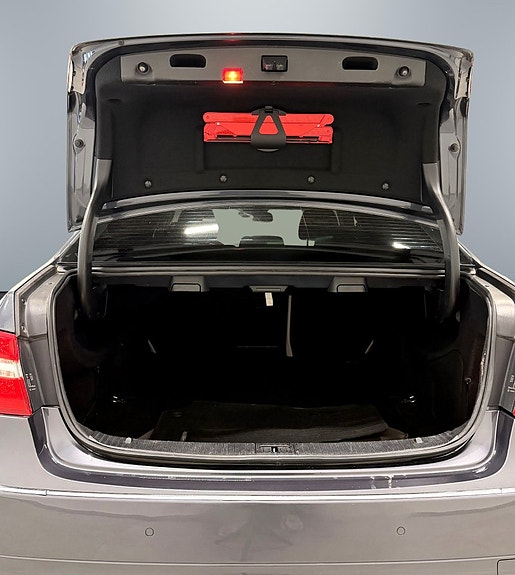 Mercedes-Benz E250 17 of 27