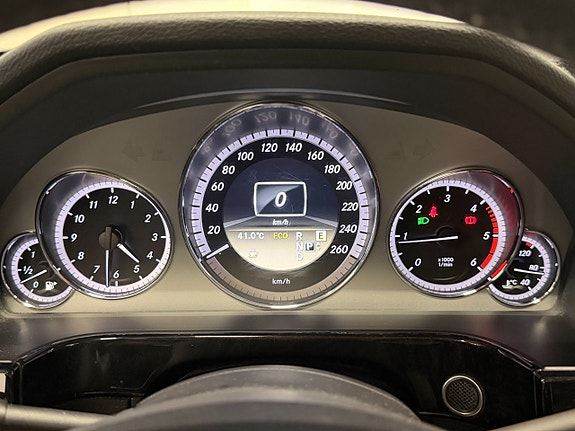 Mercedes-Benz E250 22 of 27