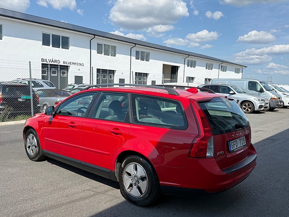 Volvo V50 5 of 5