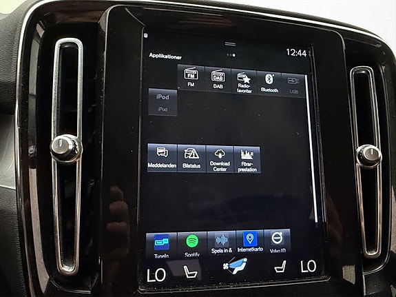 Volvo XC40 25 of 30