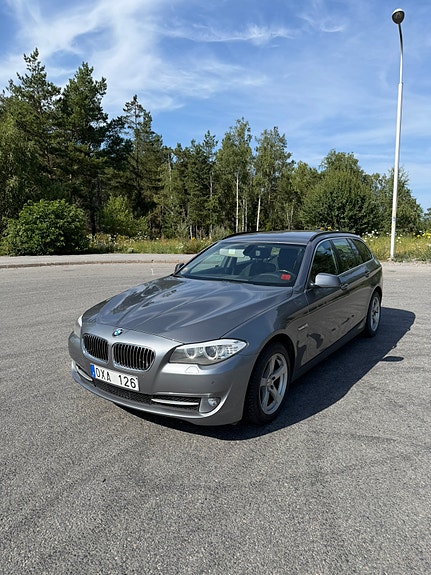 BMW 520d 3 of 9
