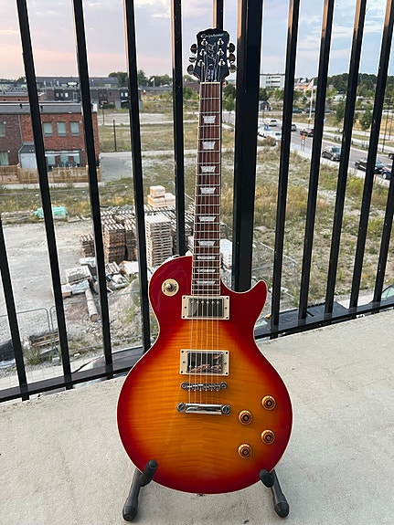 Epiphone Les Paul cherryburst 2011