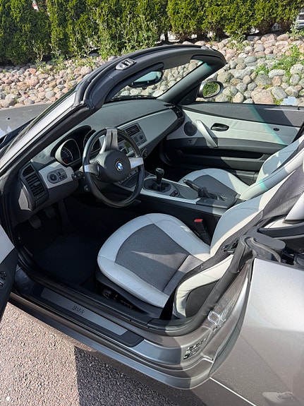 BMW Z4 4 of 5