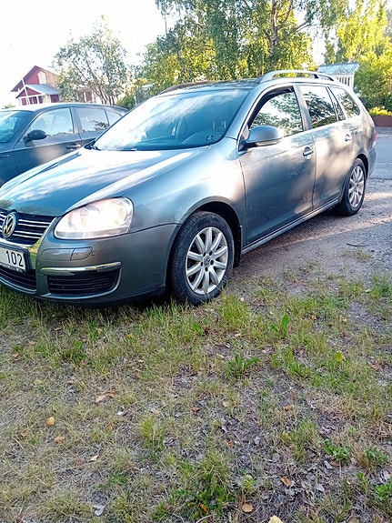 Volkswagen Golf V 3 of 5
