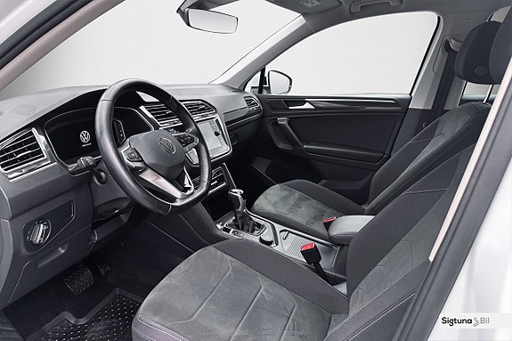 Volkswagen Tiguan 10 of 27